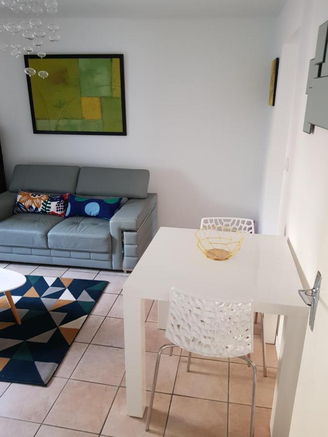 Jolie appartement moderne à Roanne Esterno foto